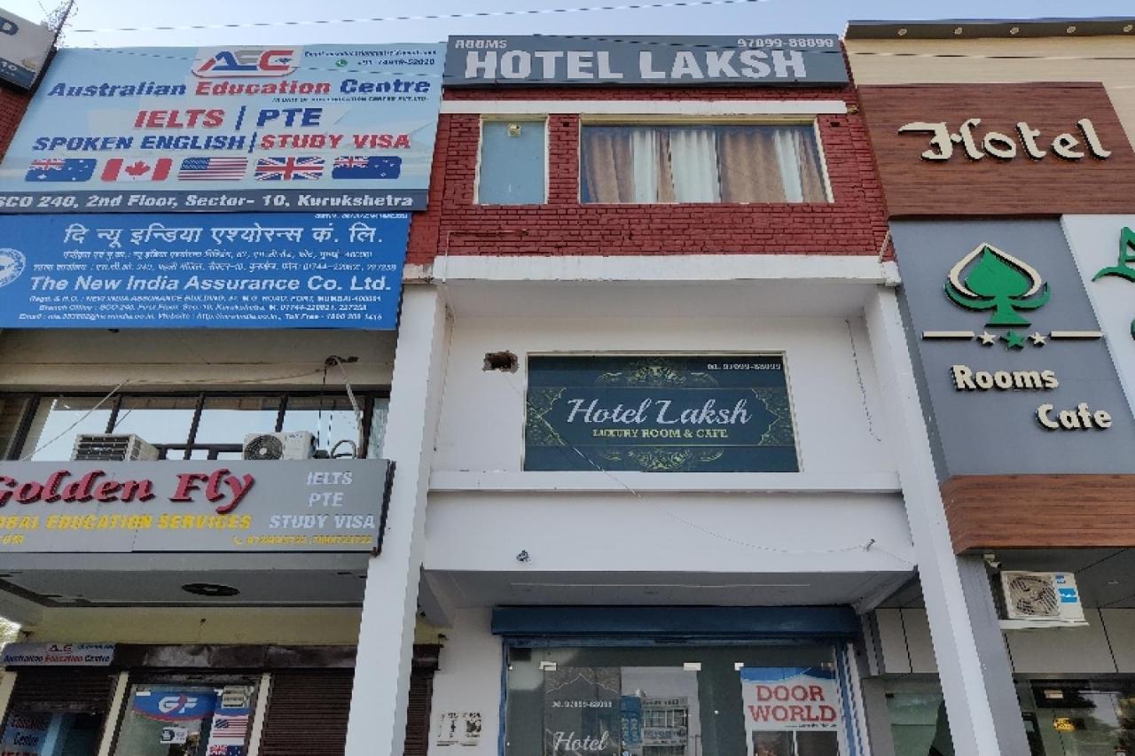 Oyo Hotel Laksh Kurukshetra Buitenkant foto